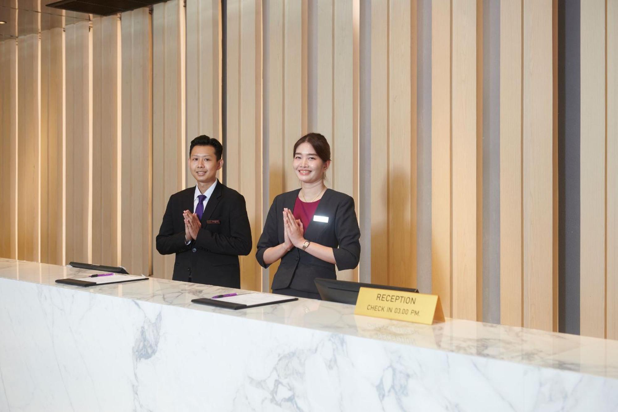 Tk Palace Hotel & Convention Bangkok Bagian luar foto