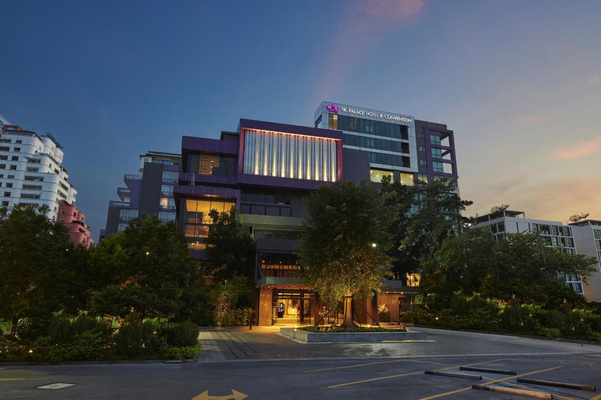 Tk Palace Hotel & Convention Bangkok Bagian luar foto